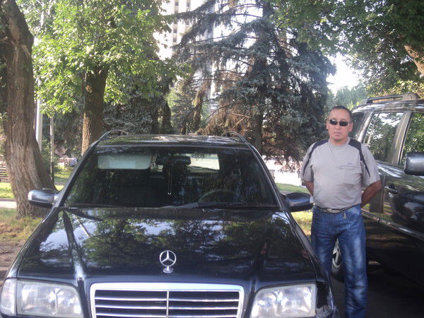 Жандос Омаров