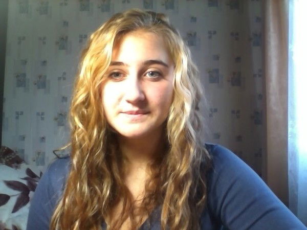 Юля Сафонова