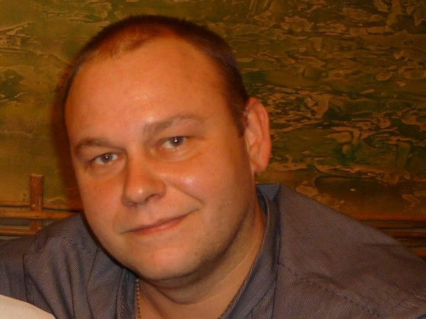 Игорь Симонов