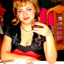 Анна Буянова