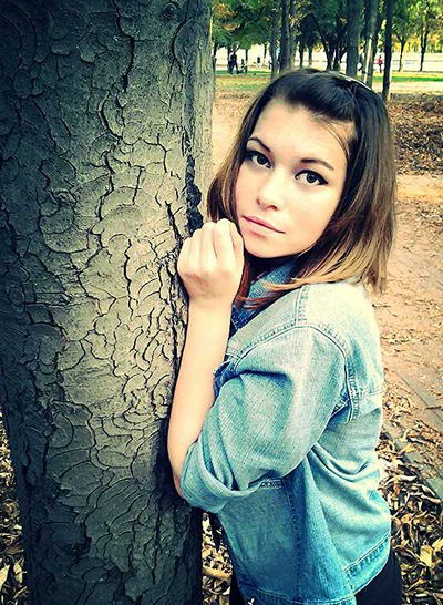 Лена Войнаровська