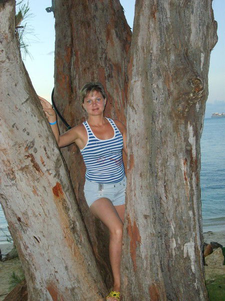 Елена Черноштан