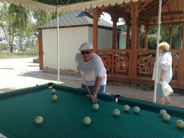 Денис Галатенко