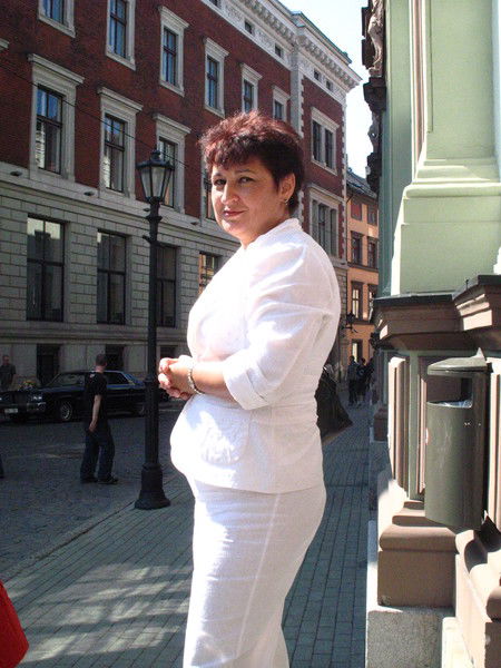 Елена Кичатая