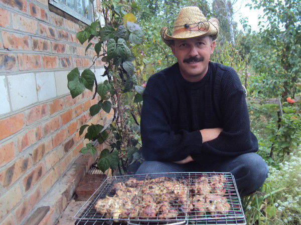 Александр Устюжанин