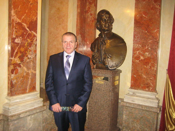 Толик Толик