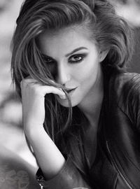 Оля Ростова