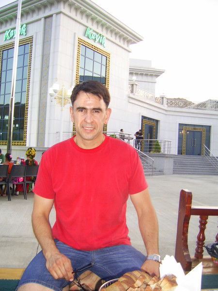 Борис Сарыев