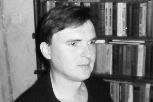 Максим Устименко