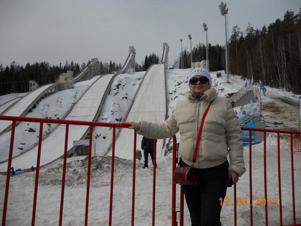 Лариса Попова