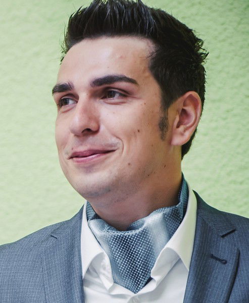 Владимир Мануков