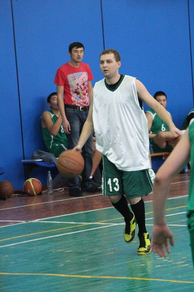 Евгений Бутузов