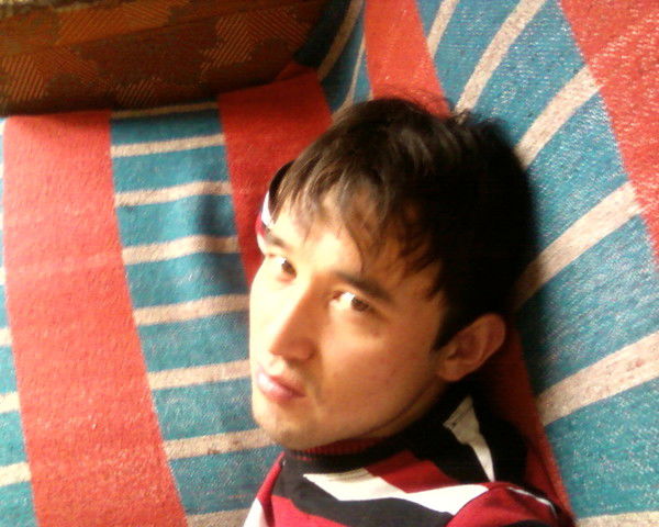 Алмаз Жакыпбеков