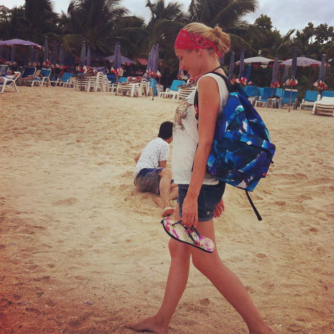 Женя Миронова