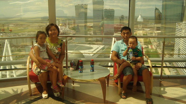 Женис Карлаков