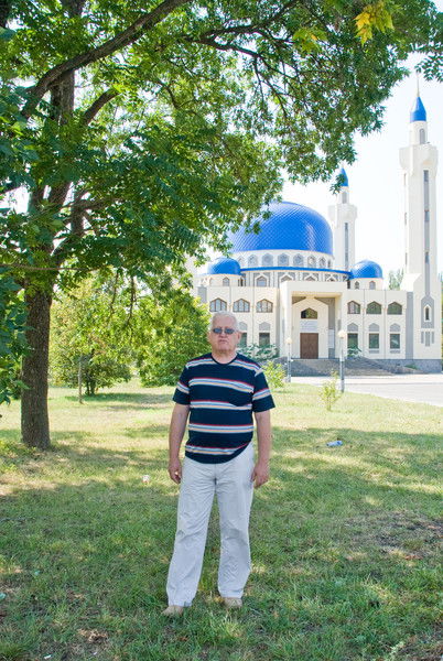 Александр Фролов