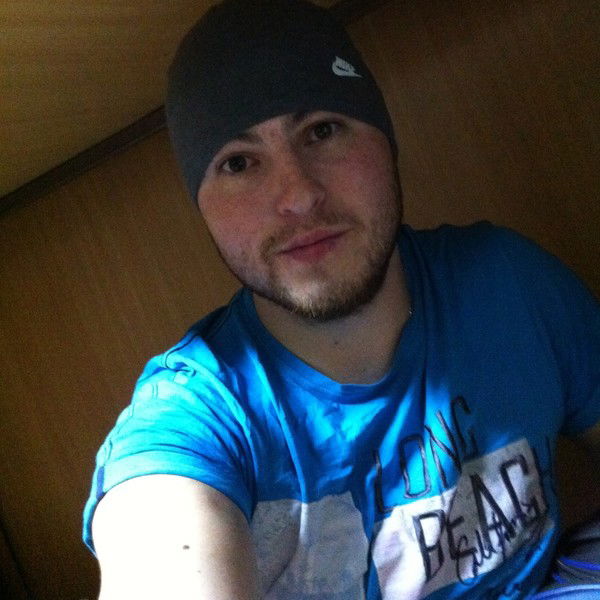 Юлиан Ларюхин