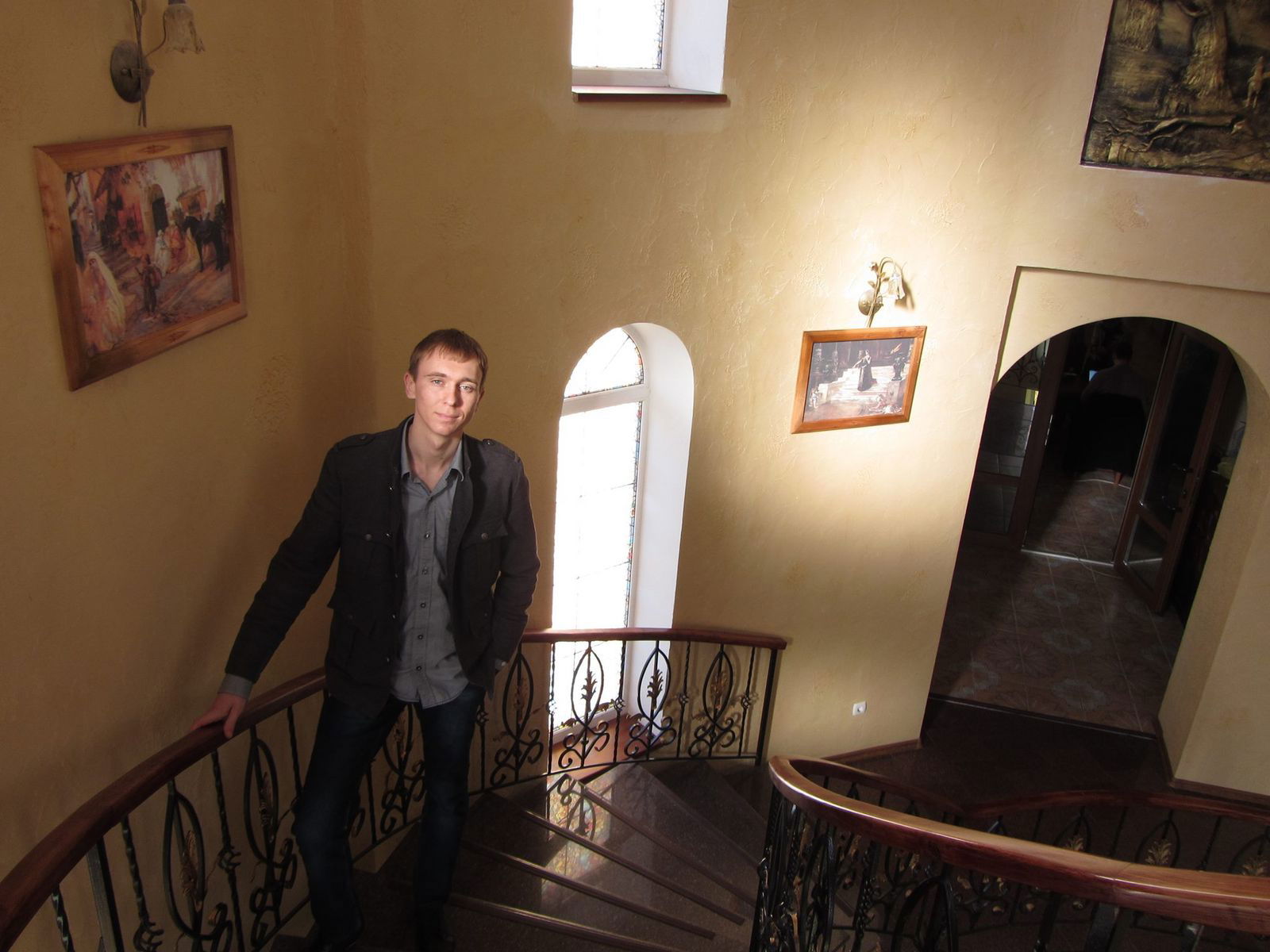 Дмитрий Капустин