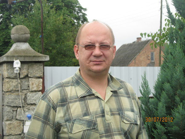 Анатолий Пивоваров