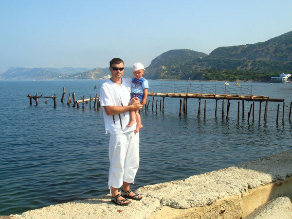 Александр Зарубежнов