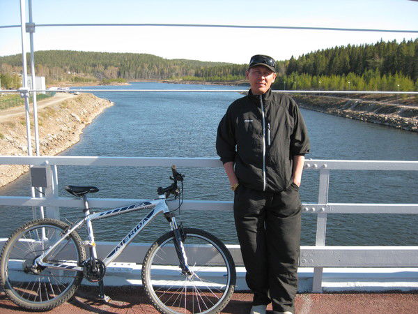 Макс Саатбаев