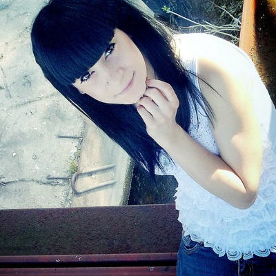 Яна Солнцева