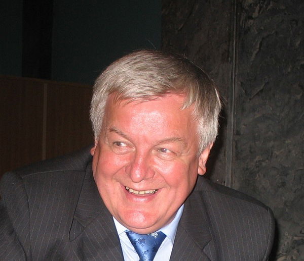 Александр Максимов