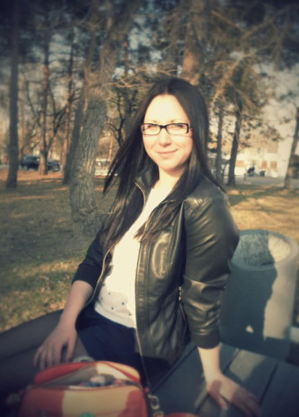 Оля Костина