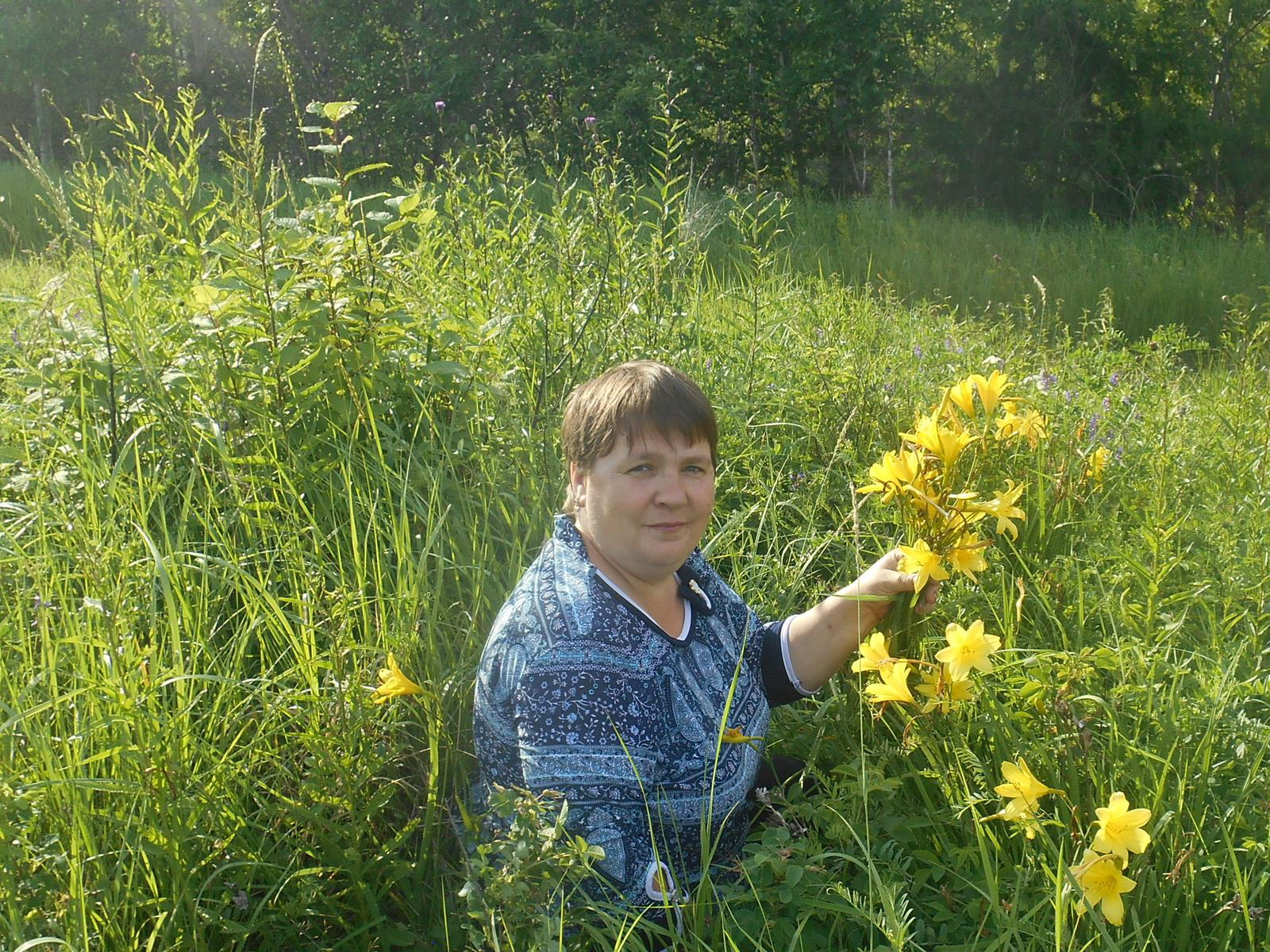 Надюша))))))) Пом0)))))))