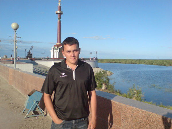 Марк Белолюбский