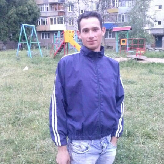 Денис Иванов