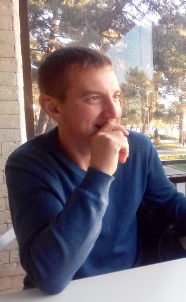 Антон Сурат