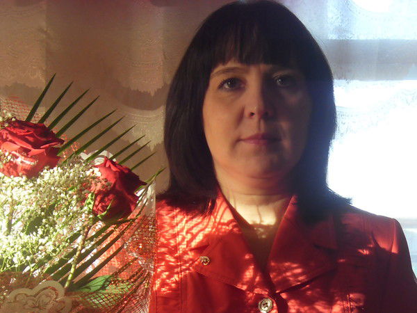 Лариса Азарова