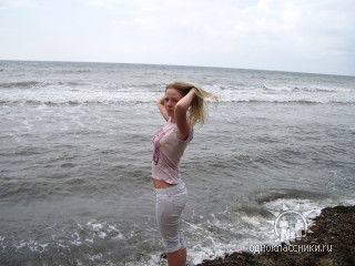 Настя Папаян