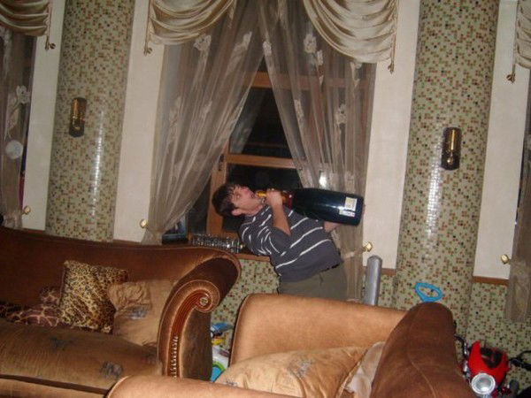 Александр Погребняк