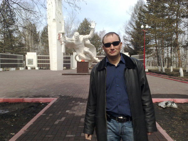 Виктор Азин