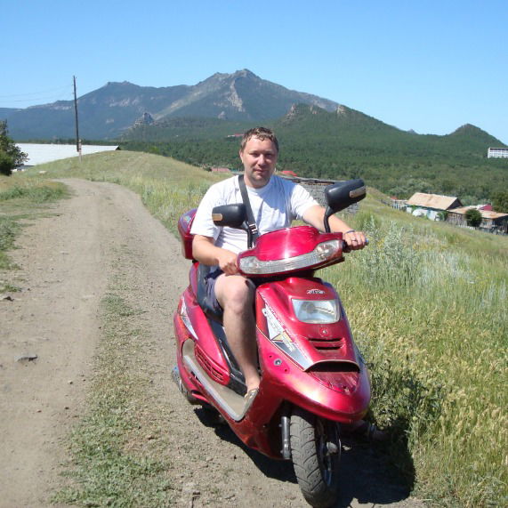 Михаил Ярлов