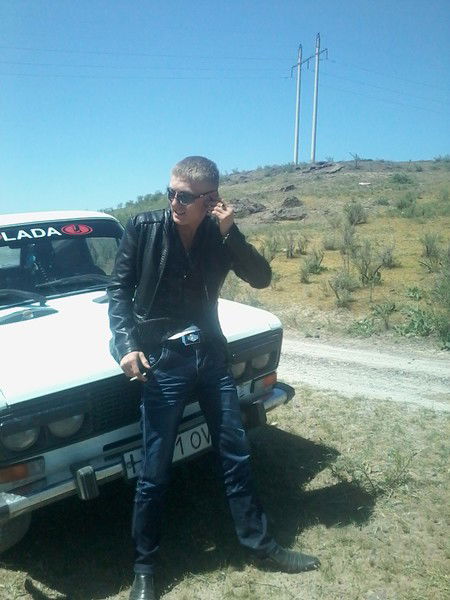 Вальдемар 87712438817