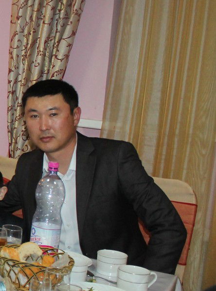 Акылбек Естеков