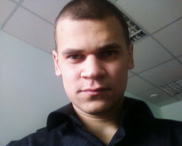 Павел Золотых