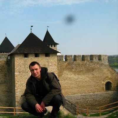 Александр Божок