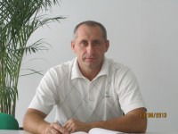 Анатолий Генов