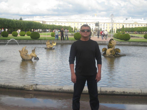 Иса Султанов