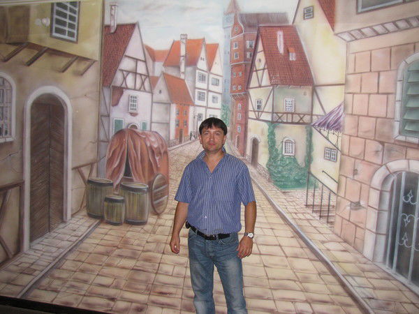 Геннадий Саури