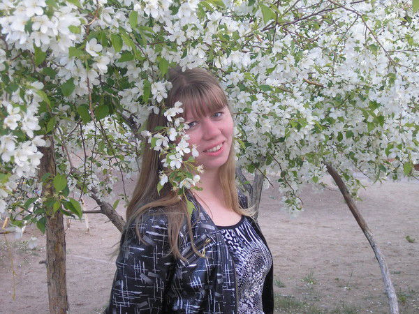 Елена Вечканова