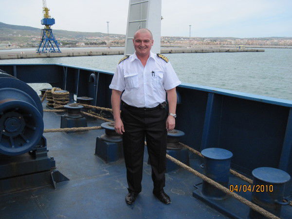 Геннадий Белый