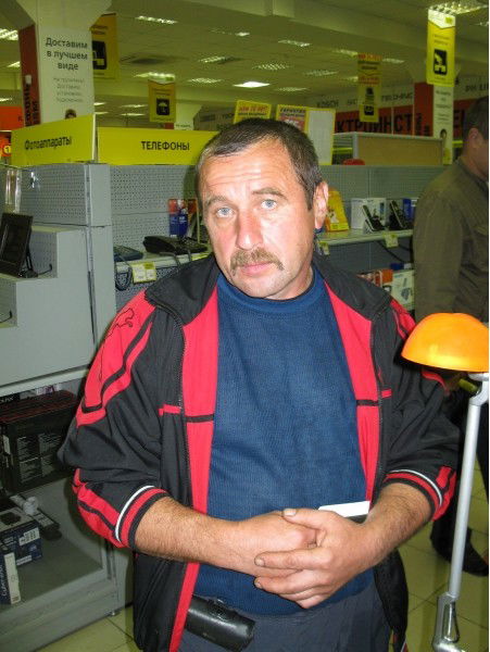 Анатолий Волков