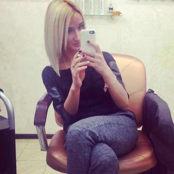 Анна Шарова