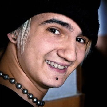 Александр Литвинов