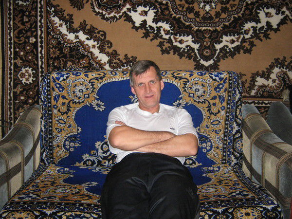 Евгений Кобзарь